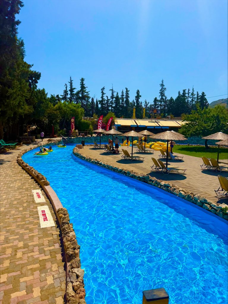 Limnoupolis waterpar, Chania Crete