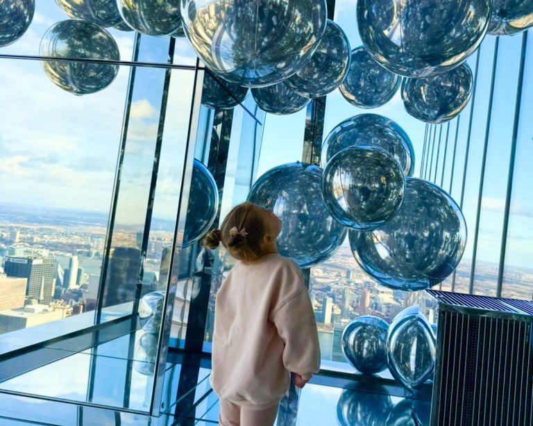 Summit Vanderbilt balloon room
