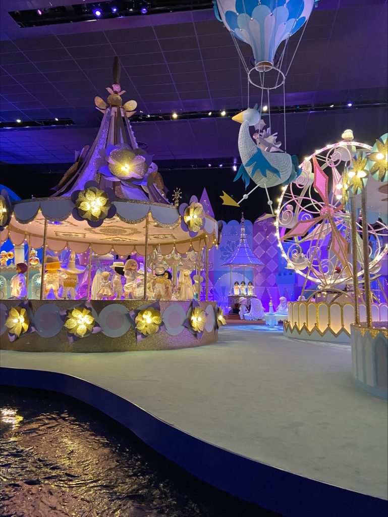 Disneyland Paris It's a small world ride 2