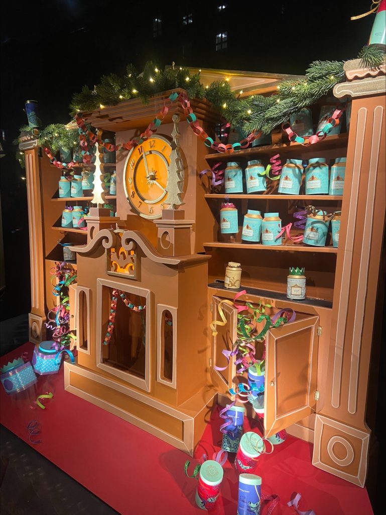 London Christmas Lights - Fortnum and Mason 2