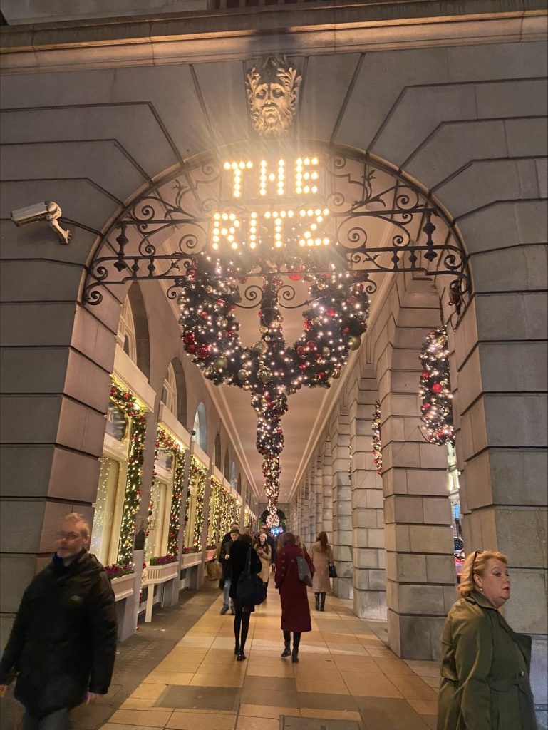 London Christmas Lights - The Ritz