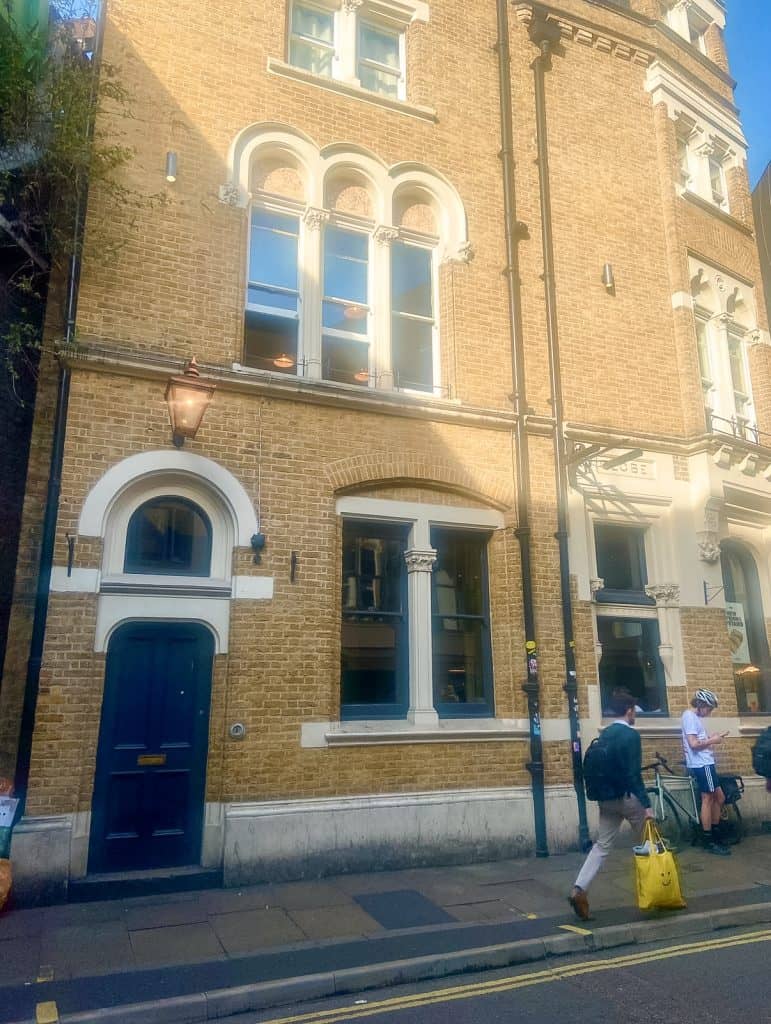 Bridget Jones flat in Borough Market London