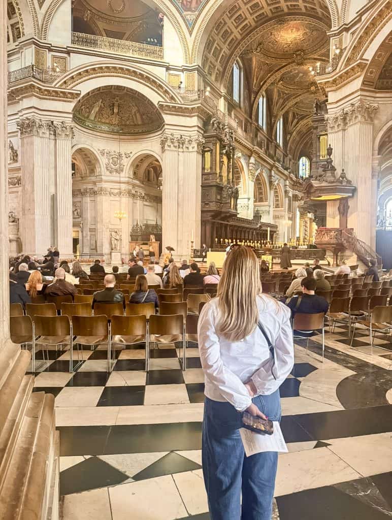 St Pauls cathedral London inside